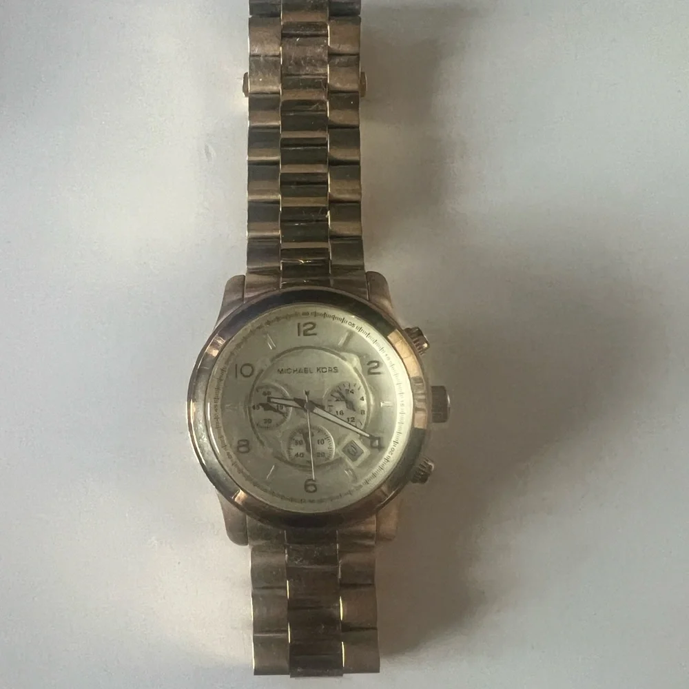 Michael Kors Men’s Gold-Tone Chronograph Watch - Picture 3 of 5